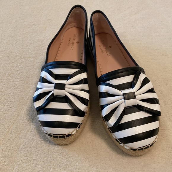 Kate Spade Women’s Closed Toe Slip on Flat Shoes Espadrilles size 6.5 Stripe Bow - Picture 1 of 16